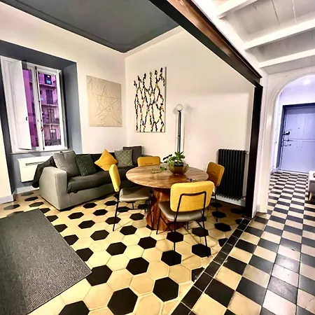 Lovely Art&design 2 Bdrms Flat Apartment Rom