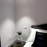 Apartmán Lovely Art&design 2 Bdrms Flat *